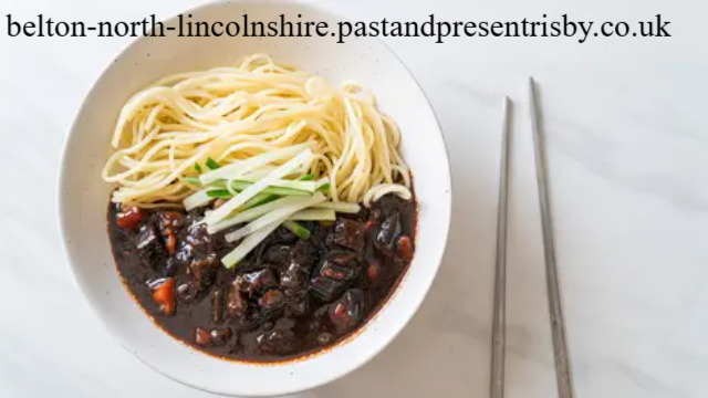 Jjajangmyeon: Mi Saus Kedelai Hitam Korea yang Menggoda